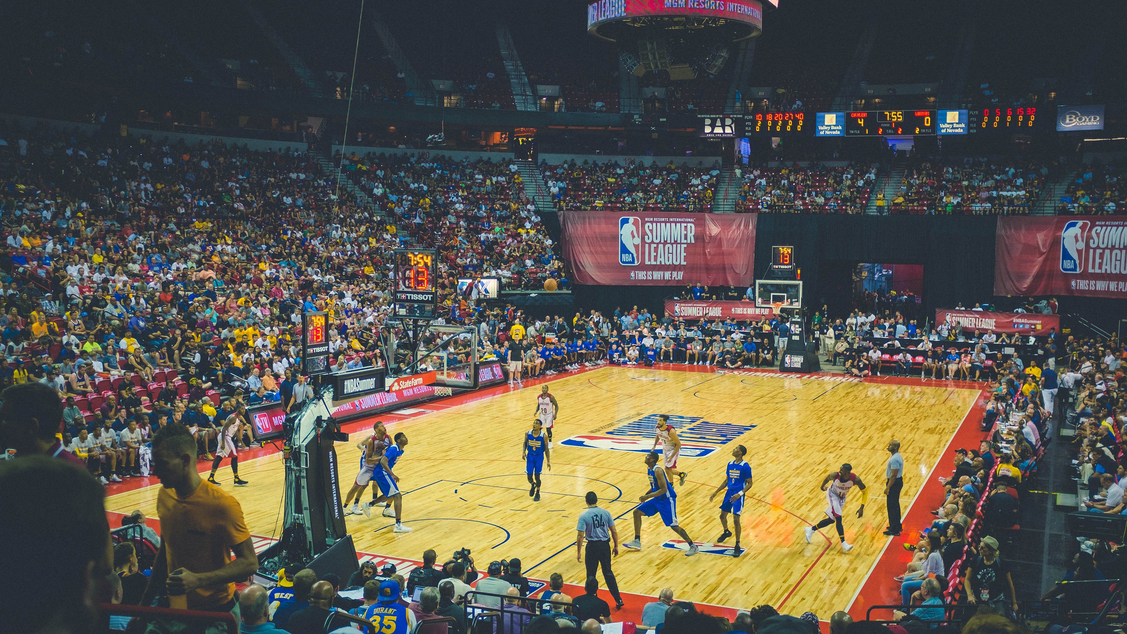 智能设备:让赛场变得更高效、更公平,赛事智能化